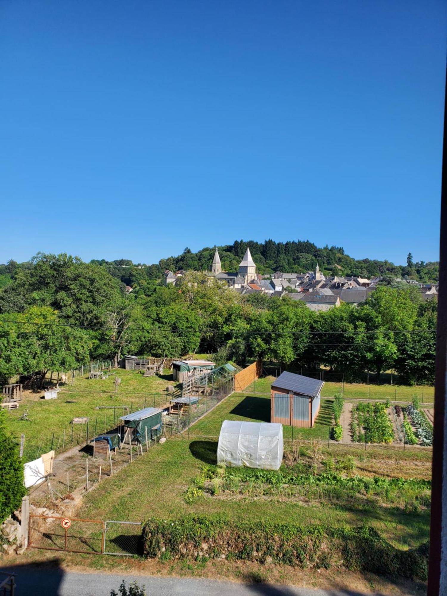 Aux Cieux Apartman Bénévent-lʼAbbaye Kültér fotó